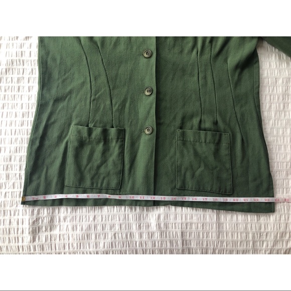 Vintage Button Up Blouse with Dart Detail - Picture 13 of 16